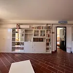 Paraggi's Home,