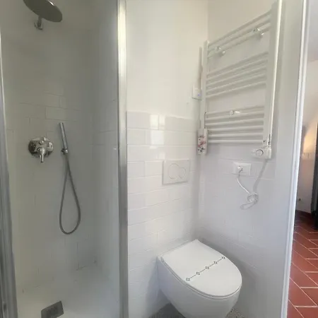 Lejlighed Paraggi's Home, Santa Margherita Ligure, 60 Sqm, 1bedroom 1bathroom, In The Santa Margherita Ligure, Wifi, Air Conditioning Private Garage Available On Request At 25,00 Per Night Santa Margherita Ligure