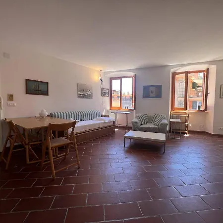 Apartment Paraggi's House *