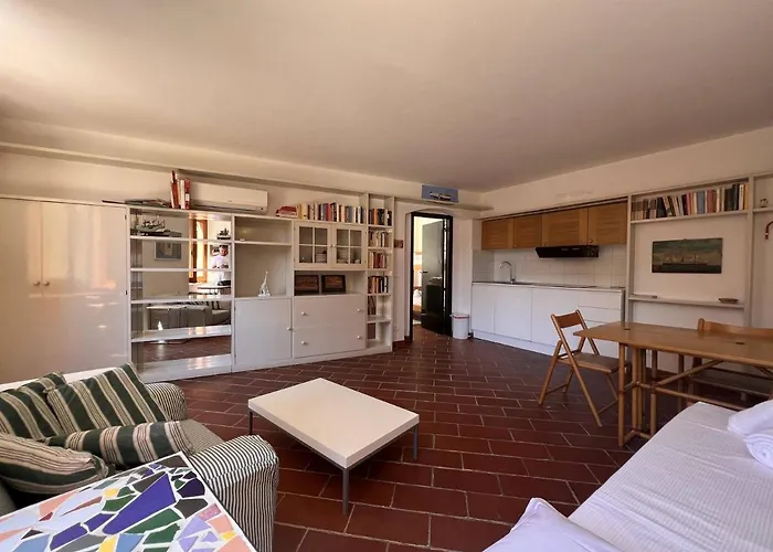 Apartamento Paraggi's Home, *